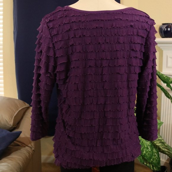 Ruffle Top - Picture 2 of 3
